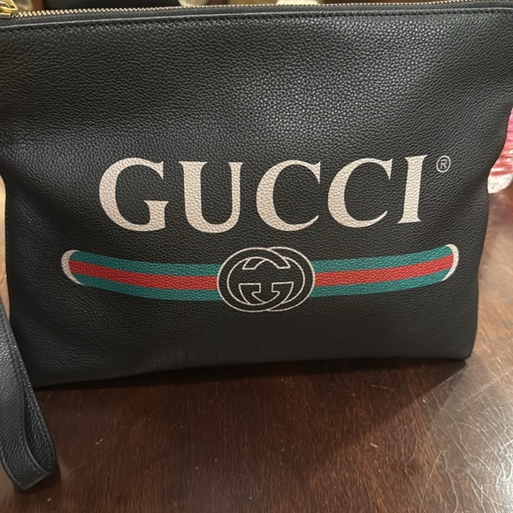 Authentic Gucci Leather Pouch – Black - Picture 3 of 6